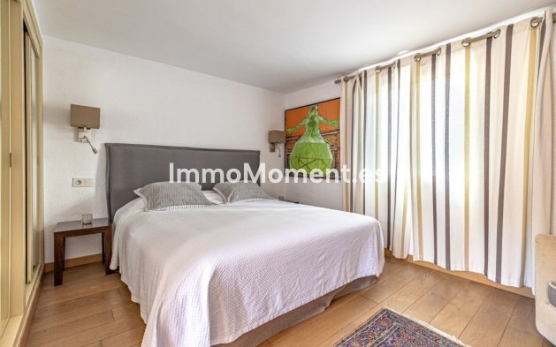 Revente - Villa - Marbella - Las Chapas