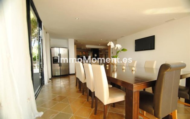 Wiederverkauf - Villa - Marbella - Cabopino