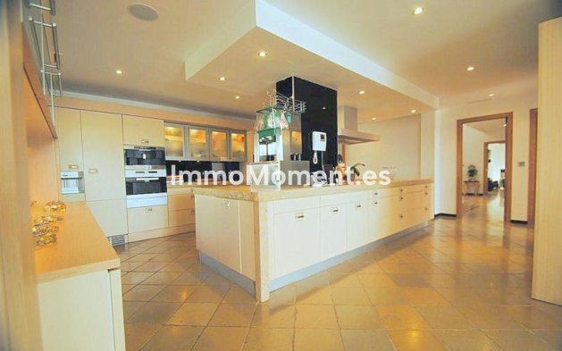 Wiederverkauf - Villa - Marbella - Cabopino