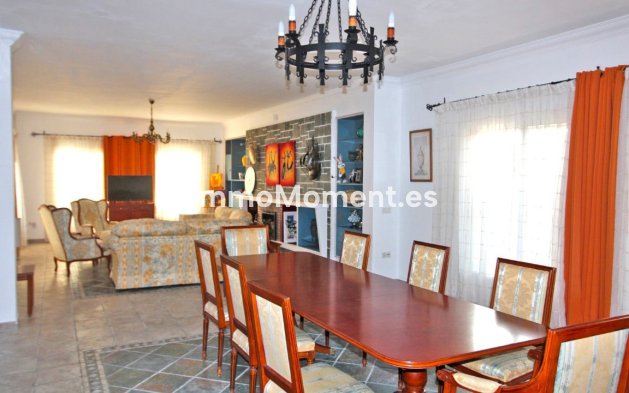 Wiederverkauf - Villa - Marbella - Elviria
