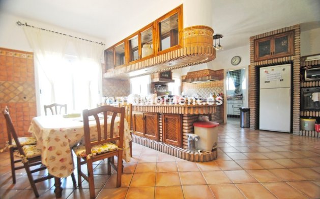 Wiederverkauf - Villa - Marbella - Elviria