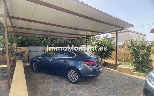 Resale - Villa - Marbella - Elviria