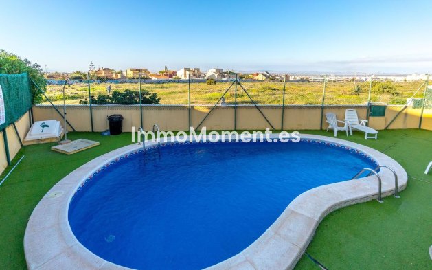 Revente - Maison mitoyenne - Torrevieja - Torrevieja Centro