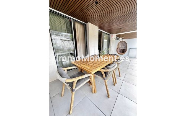 Resale - Apartment - Marbella - Elviria