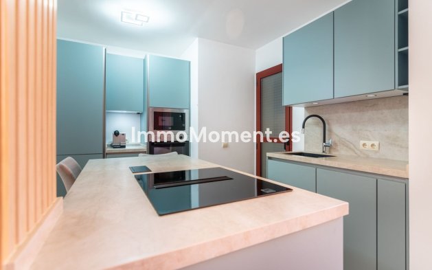 Resale - Apartment - Marbella - Elviria