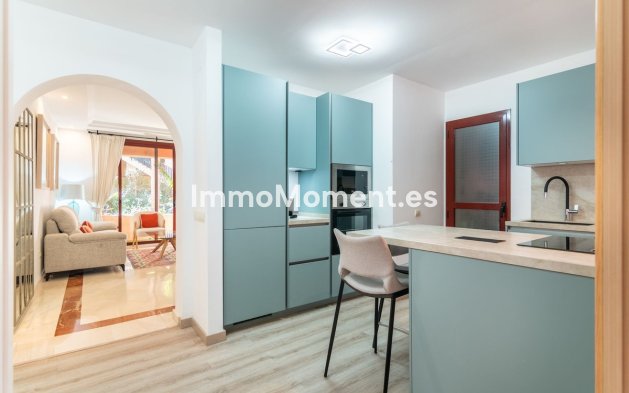 Resale - Apartment - Marbella - Elviria