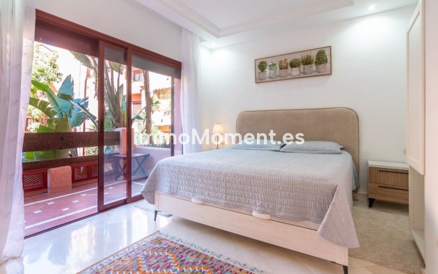 Resale - Apartment - Marbella - Elviria