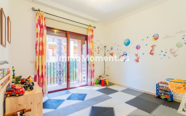 Resale - Apartment - Marbella - Elviria