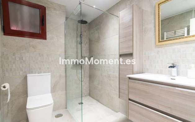 Resale - Apartment - Marbella - Elviria