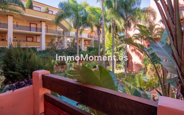Resale - Apartment - Marbella - Elviria