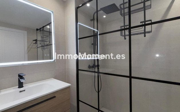 Resale - Apartment - Marbella - Elviria