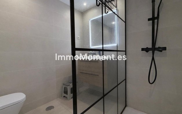 Resale - Apartment - Marbella - Elviria