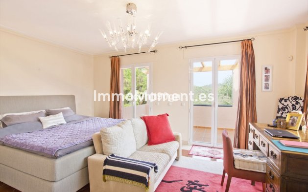 Resale - Villa - Marbella - Elviria