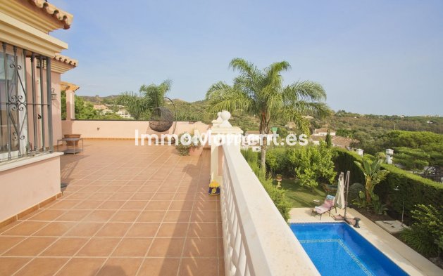 Resale - Villa - Marbella - Elviria