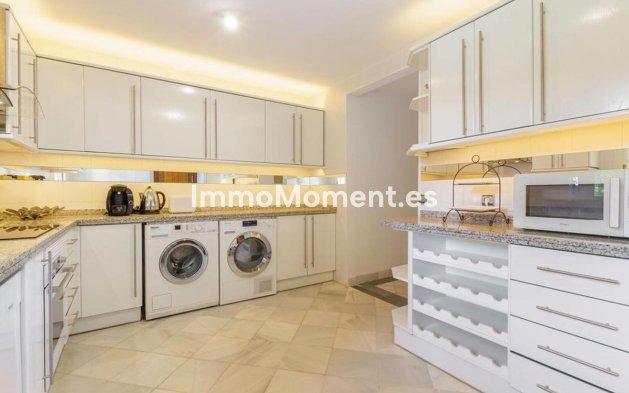 Wiederverkauf - Wohnung - Marbella - Puerto Banús