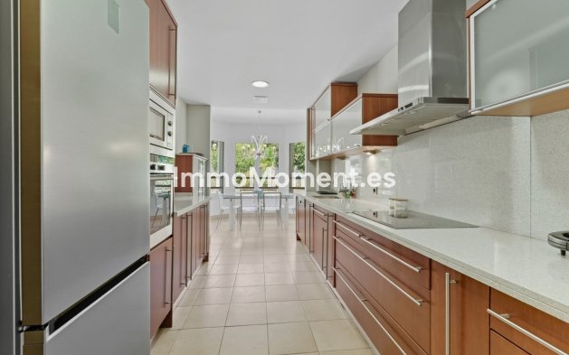 Wiederverkauf - Wohnung - Marbella - Sierra Blanca