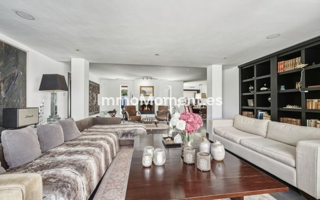 Revente - Villa - Marbella - Guadalmina Baja