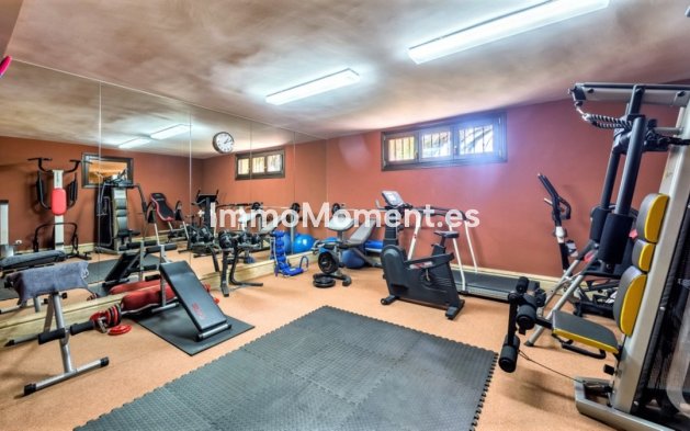 Resale - Villa - Marbella - Sierra Blanca