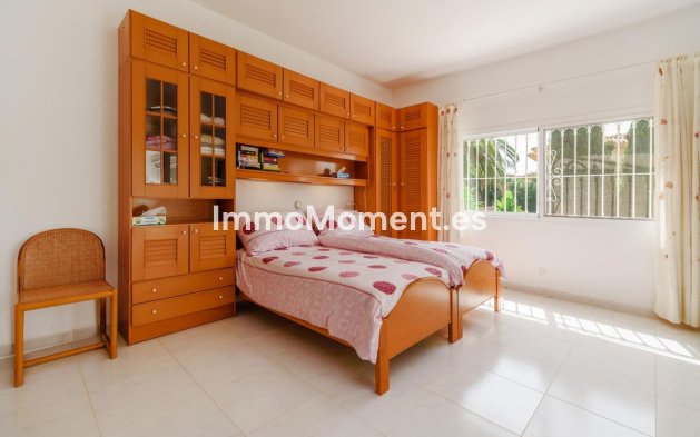 Wiederverkauf - Villa - Estepona  - Estepona Centro
