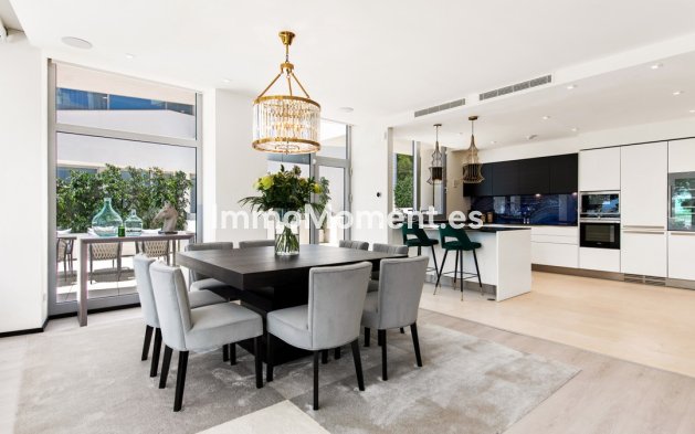 Wiederverkauf - Villa - Marbella - Sierra Blanca