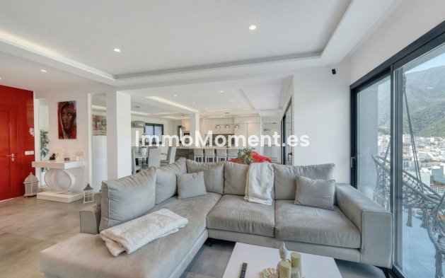 Wiederverkauf - Villa -   Inländisch - Istán