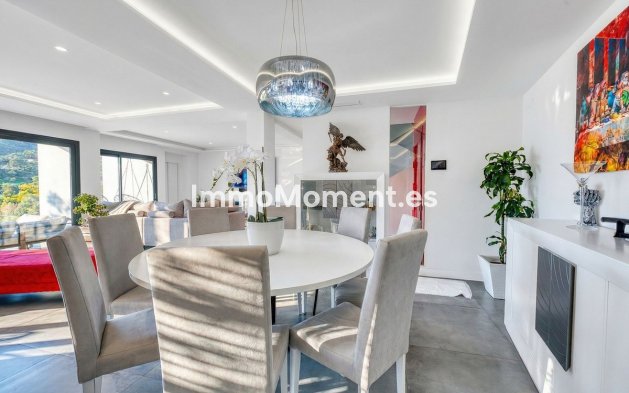 Wiederverkauf - Villa -   Inländisch - Istán