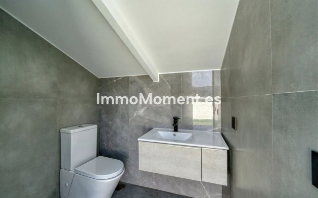 Wiederverkauf - Villa -   Inländisch - Istán