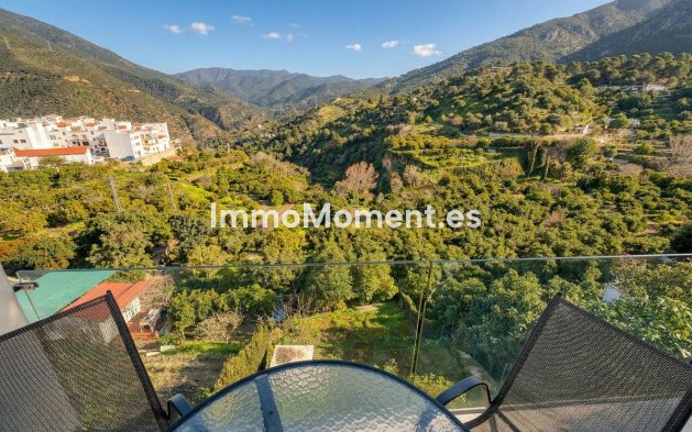 Wiederverkauf - Villa -   Inländisch - Istán