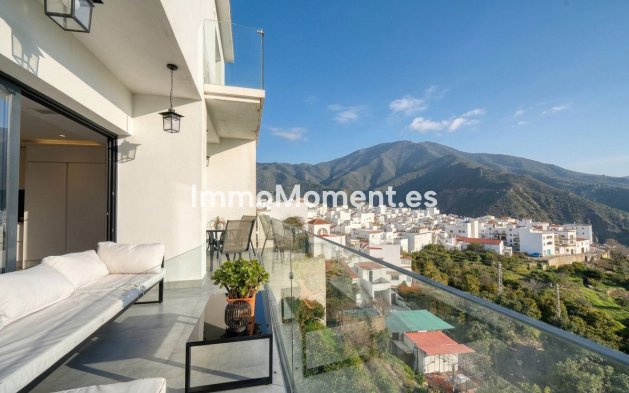 Wiederverkauf - Villa -   Inländisch - Istán