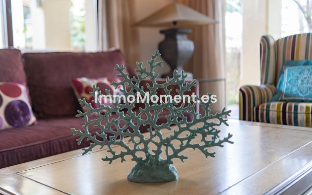 Wiederverkauf - Villa - Marbella - Nueva Andalucía