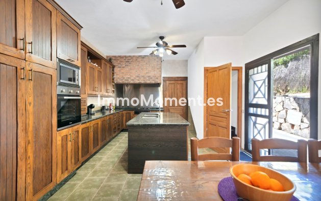 Revente - Villa - Marbella - Marbella Centro