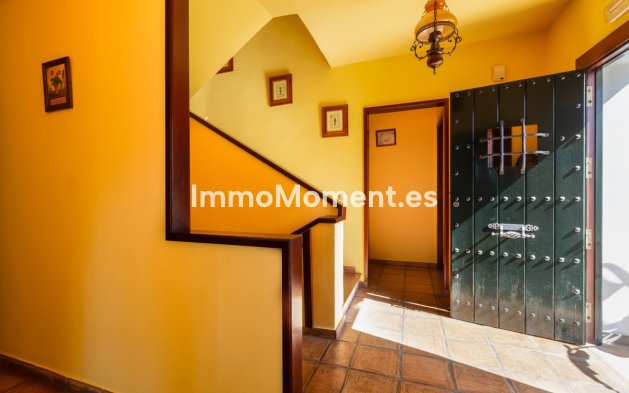 Wiederverkauf - Villa - Marbella - Elviria