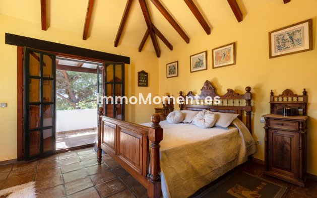 Wiederverkauf - Villa - Marbella - Elviria