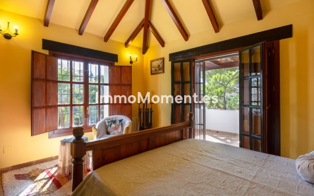 Wiederverkauf - Villa - Marbella - Elviria