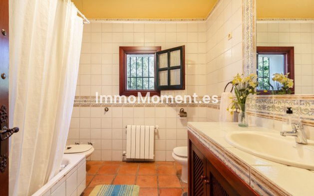 Wiederverkauf - Villa - Marbella - Elviria