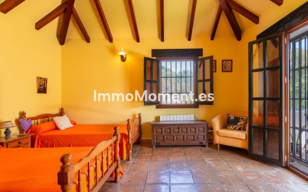 Wiederverkauf - Villa - Marbella - Elviria