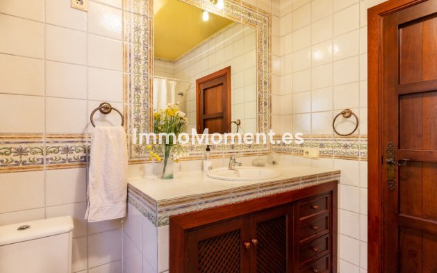 Wiederverkauf - Villa - Marbella - Elviria