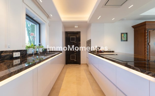 Revente - Villa - Marbella - Elviria