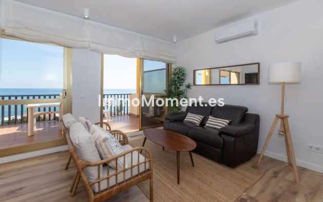 Resale - Apartment - Marbella - Elviria