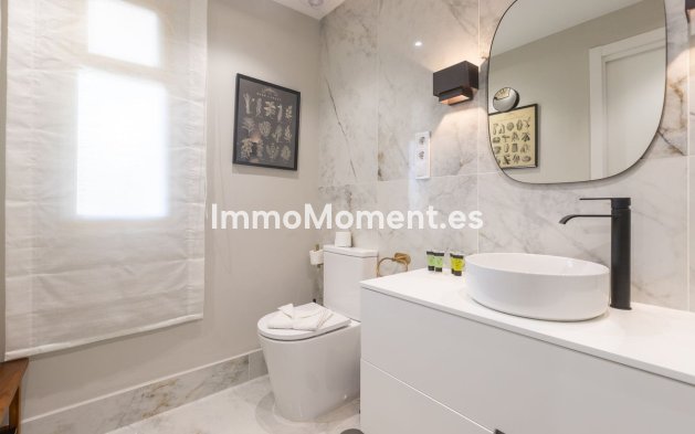 Resale - Apartment - Marbella - Elviria