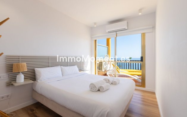 Resale - Apartment - Marbella - Elviria