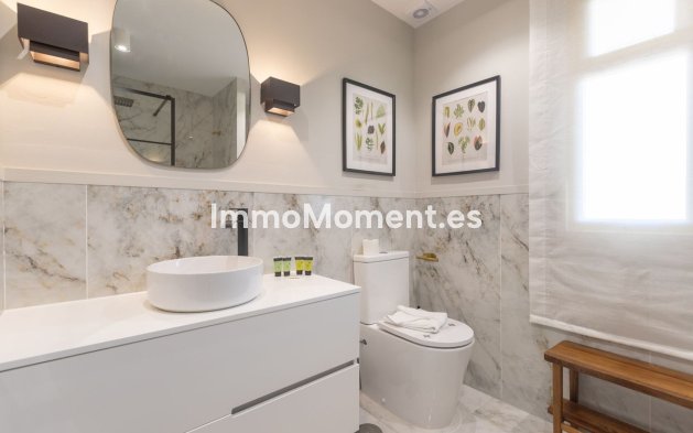 Resale - Apartment - Marbella - Elviria