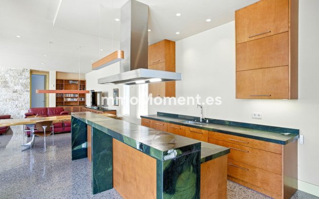 Resale - Villa - Marbella - Elviria