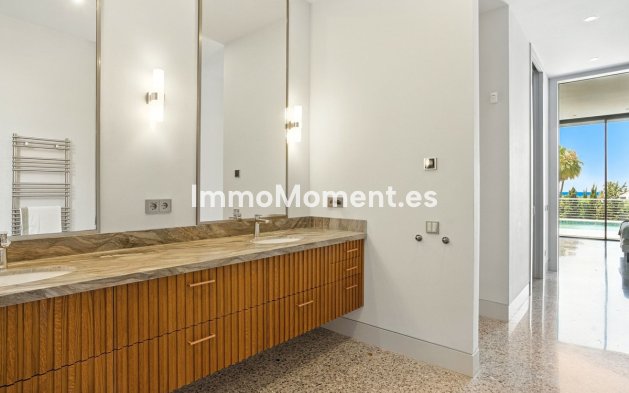 Resale - Villa - Marbella - Elviria