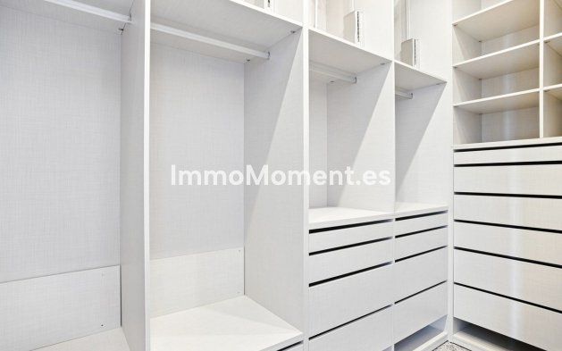 Resale - Villa - Marbella - Elviria