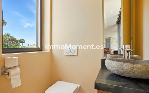 Resale - Villa - Marbella - Elviria