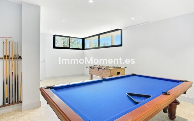 Resale - Villa - Marbella - Elviria