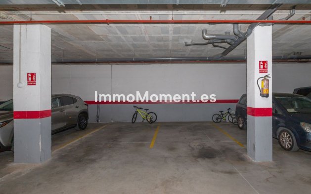 Wiederverkauf - Wohnung - Marbella - Elviria