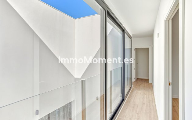 Resale - Villa - Marbella - Elviria