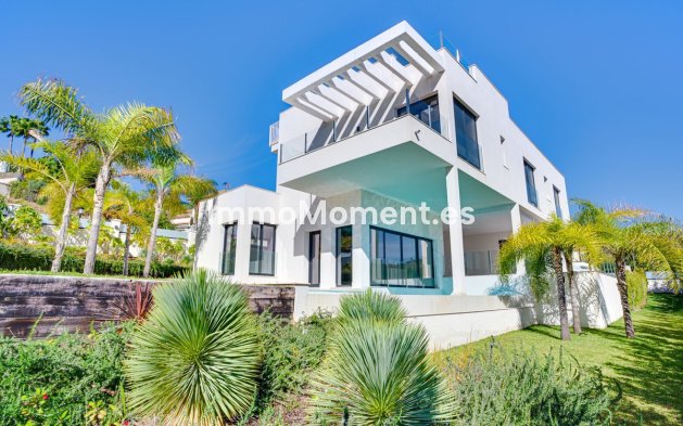 Resale - Villa - Marbella - Elviria